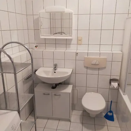 Lejlighed Flex Aparts - Grosse, Moeblierte In Mit 2 Zimmern Zwickau