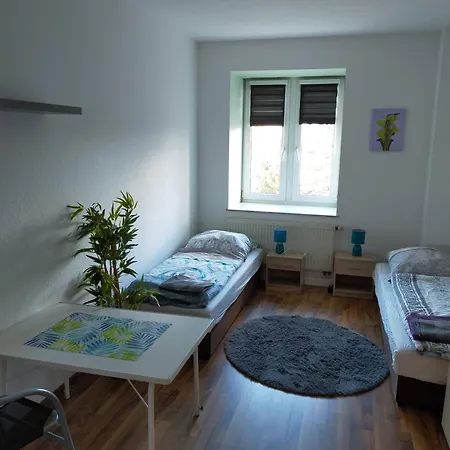 Flex Aparts - Grosse, Moeblierte In Mit 2 Zimmern *