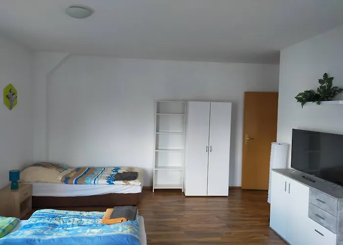 Flex Aparts - Grosse, Moeblierte In Mit 2 Zimmern Zwickau